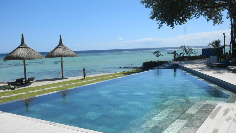 Esplanade Beachfront Luxury Apartments Mauritius Exterior photo